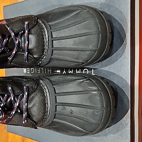 Tommy Hilfiger duck boots - Picture 3 of 12